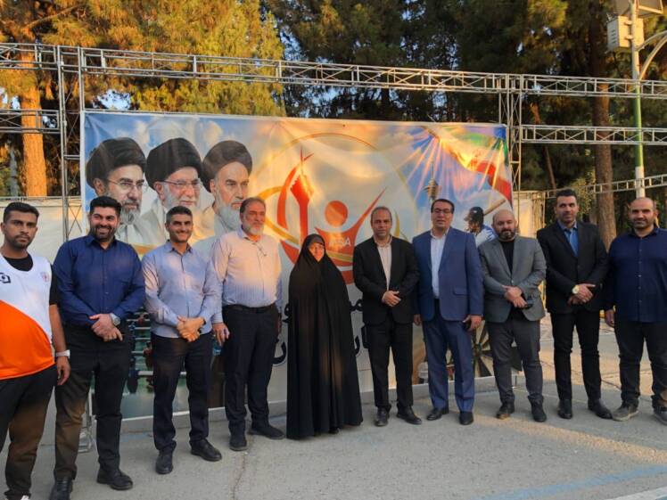 حضور و بازدید خانم شمساحسان، رئیس کمیتههای اجتماعی و ورزشی شورای اسلامی شهر تهران، در جشنواره فرهنگی ورزشی هفته دولت